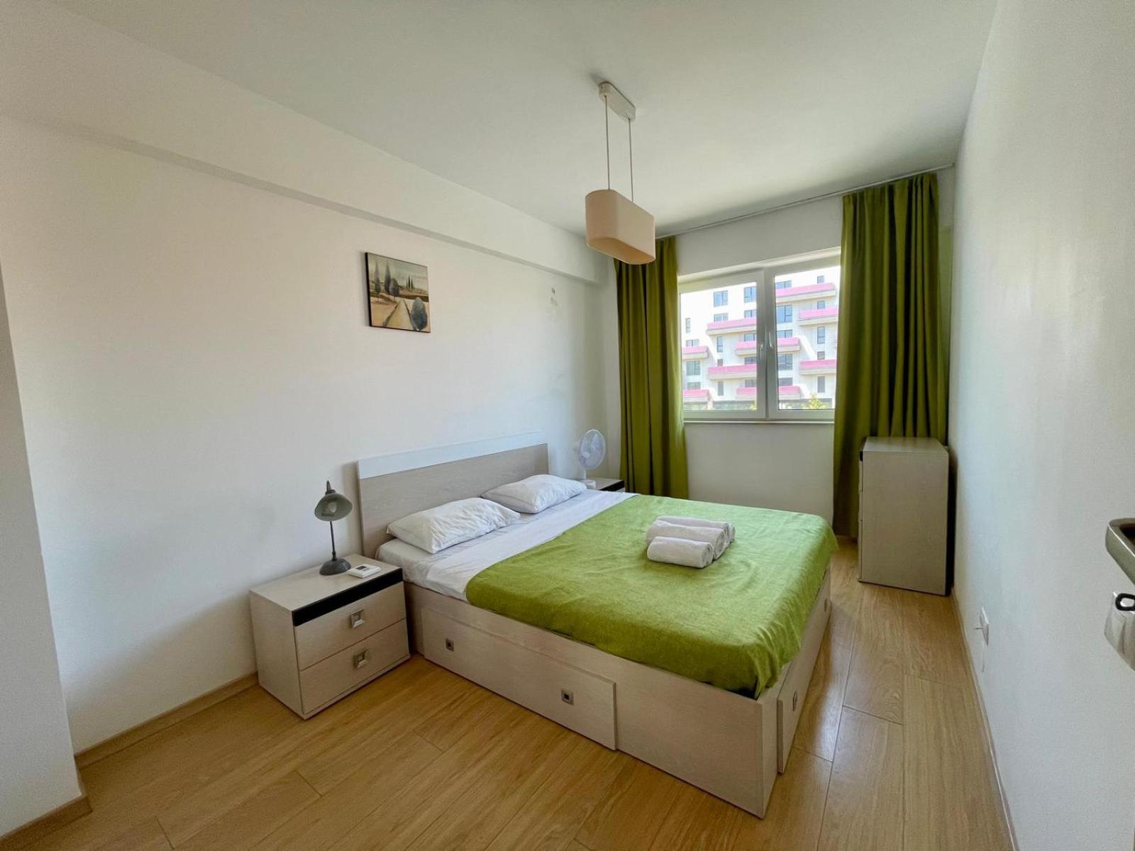 Yamaluxe Apartments - Between The Lakes - Close To Iulius Mall Cluj-Napoca Eksteriør billede